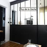 Chaine Des Puys Avec Garages Attenants *