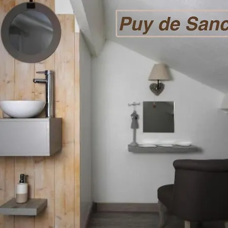 Chaine Des Puys Avec Garages Attenants Apartment